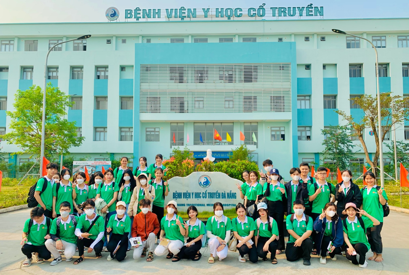 THỰC ĐỊA BỆNH VIỆN Y HỌC CỔ TRUYỀN TP. ĐÀ NẴNG & TRUNG TÂM CÔNG NGHỆ SINH HỌC ĐÀ NẴNG