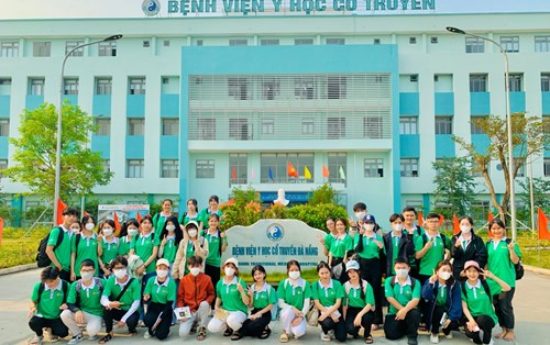 THỰC ĐỊA BỆNH VIỆN Y HỌC CỔ TRUYỀN TP. ĐÀ NẴNG & TRUNG TÂM CÔNG NGHỆ SINH HỌC ĐÀ NẴNG